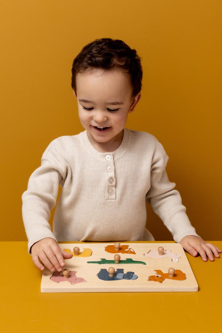 Einlege-Puzzle aus Holz mit Tieren 7-teilig